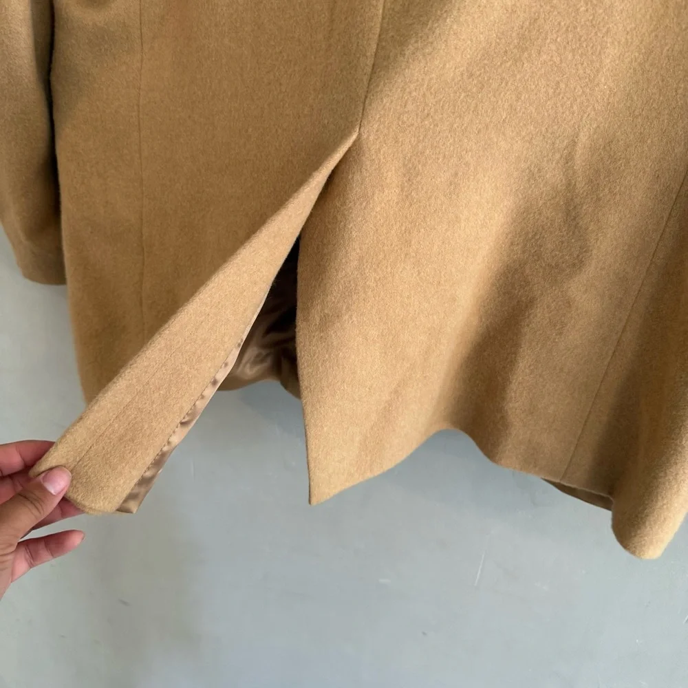 Botany 500  100% Camel Hair Tan Blazer Jacket
